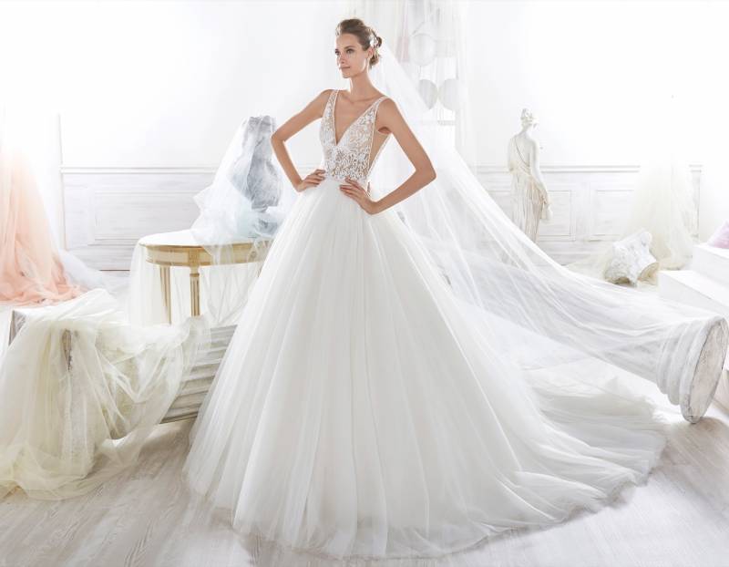 robe de mariée style princesse  Marseille 13007 13006 13008